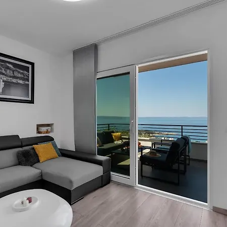 Apricus Apartment