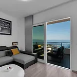 Apricus Apartment