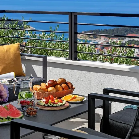 Apricus Apartament *