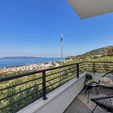 Apricus * Makarska