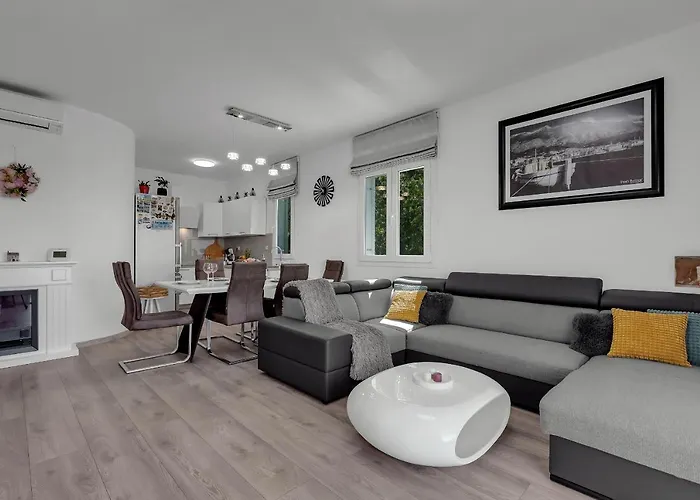 Apricus Apartment Makarska